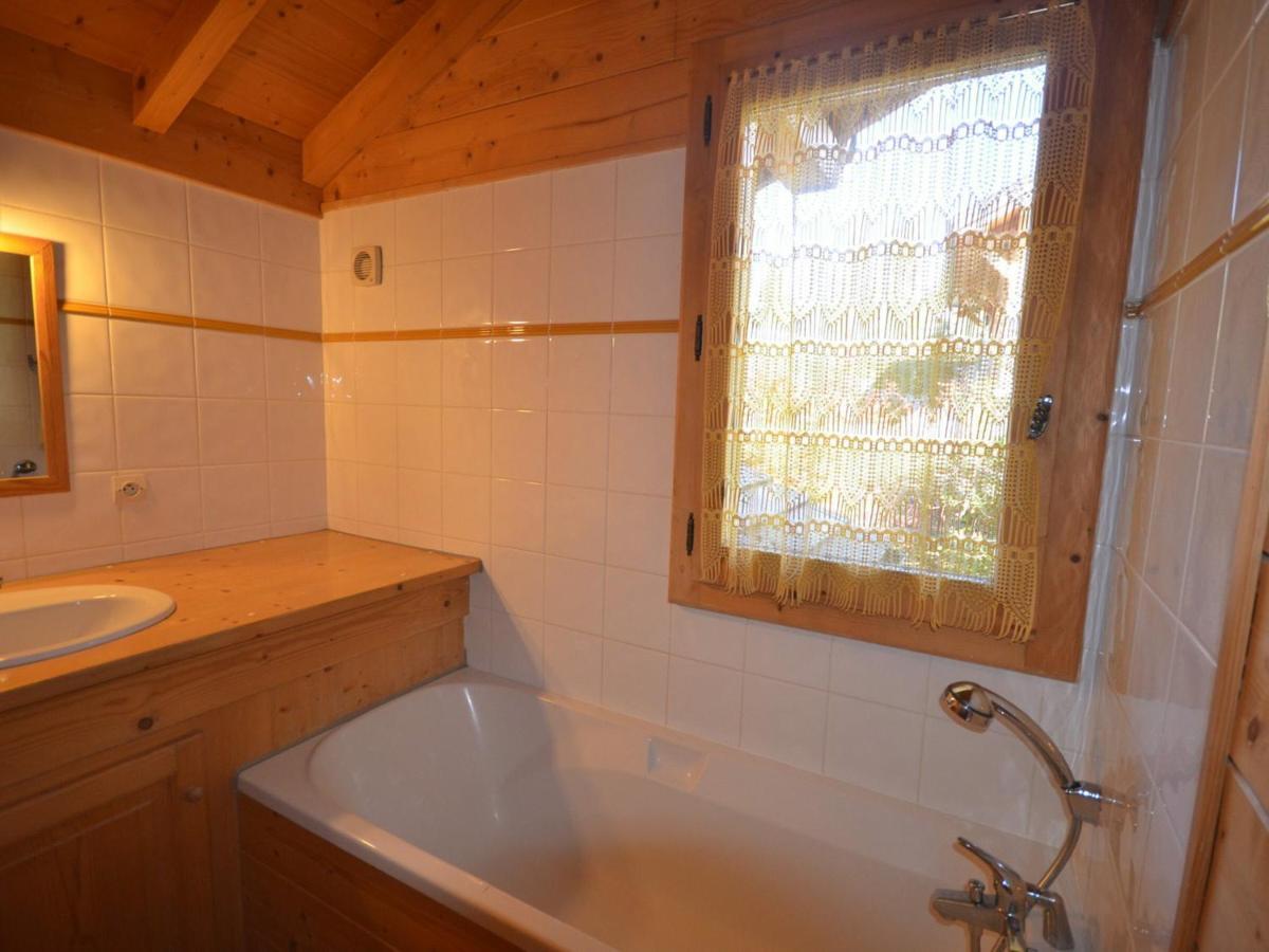 Chalet Cosy Aux Gets, Proche Du Lac Avec Sauna Et Parking Prive - Fr-1-623-58 Les Gets Eksteriør billede